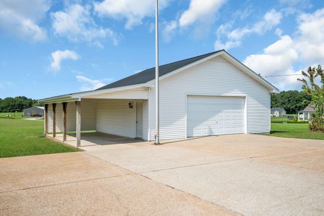 2151 Abiff Rd, Burns, TN 37029