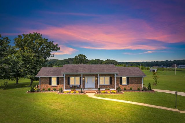 2151 Abiff Rd, Burns, TN 37029