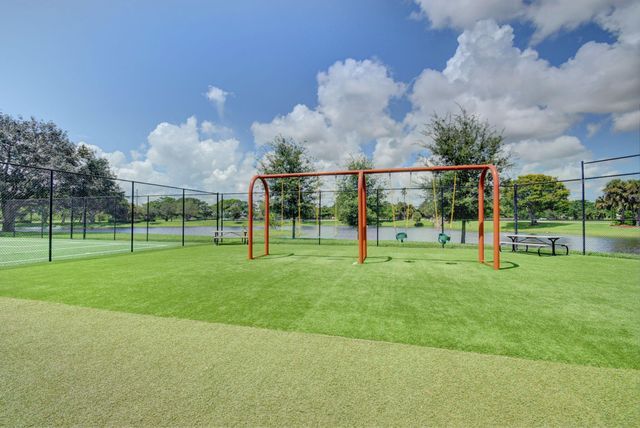 10570 Bexley Boulevard Boulevard, Boca Raton, FL 33428