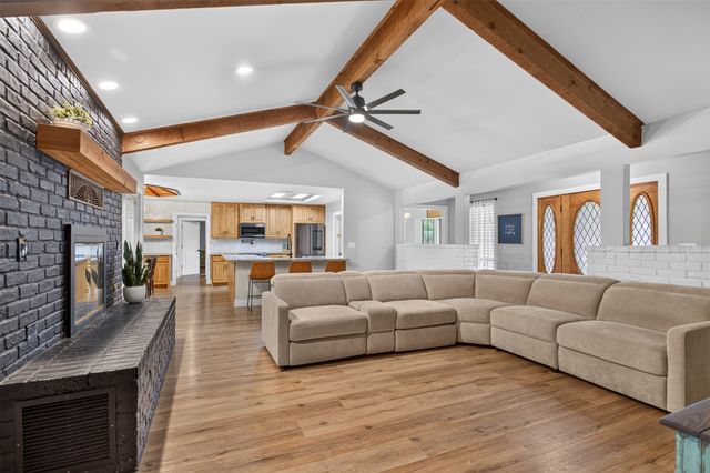 9681 County Road 4091, Scurry, TX 75158