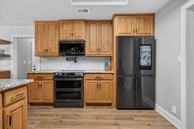 9681 County Road 4091, Scurry, TX 75158