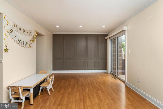 458 LIVINGSTON DR, East Windsor, NJ 08520