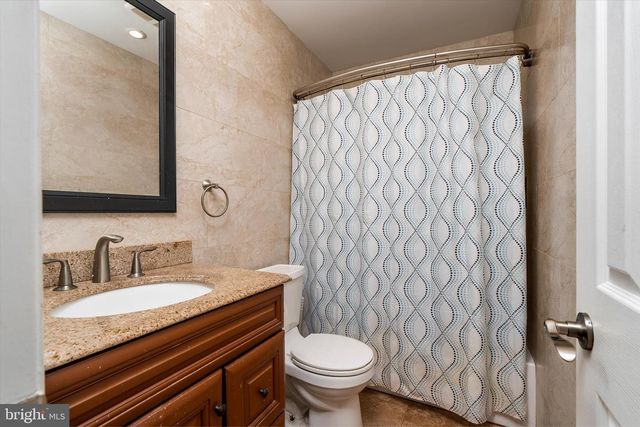 458 LIVINGSTON DR, East Windsor, NJ 08520
