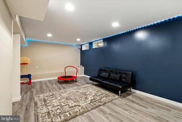 458 LIVINGSTON DR, East Windsor, NJ 08520