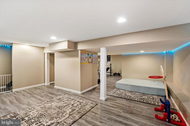 458 LIVINGSTON DR, East Windsor, NJ 08520