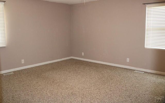 317 Autobee Rd, Avondale, CO 81022