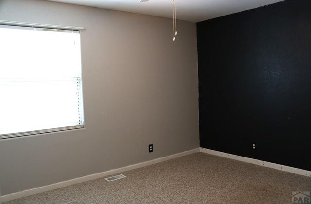 317 Autobee Rd, Avondale, CO 81022