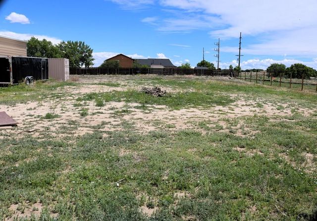 317 Autobee Rd, Avondale, CO 81022