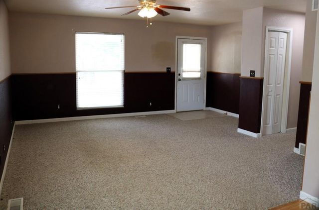 317 Autobee Rd, Avondale, CO 81022