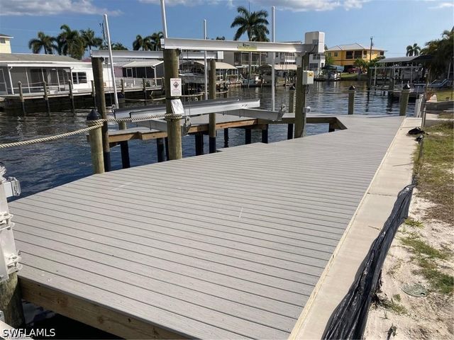 2849 Triggerfish ST, Matlacha, FL 33993