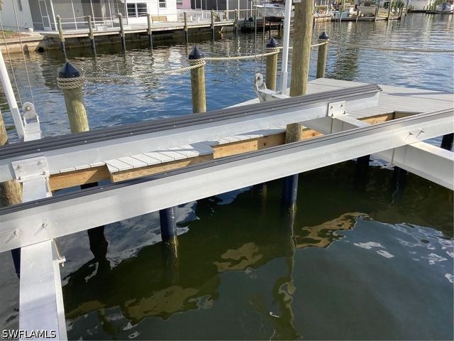 2849 Triggerfish ST, Matlacha, FL 33993