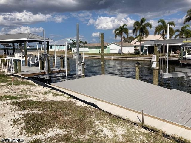 2849 Triggerfish ST, Matlacha, FL 33993