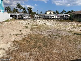 2849 Triggerfish ST, Matlacha, FL 33993