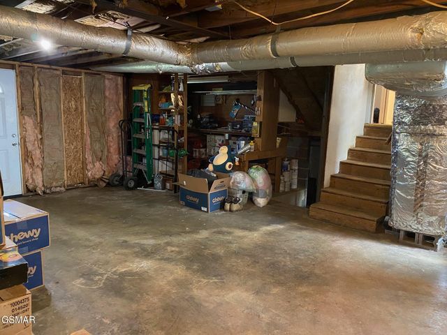 1011 Honeysuckle Drive, Newport, TN 37821