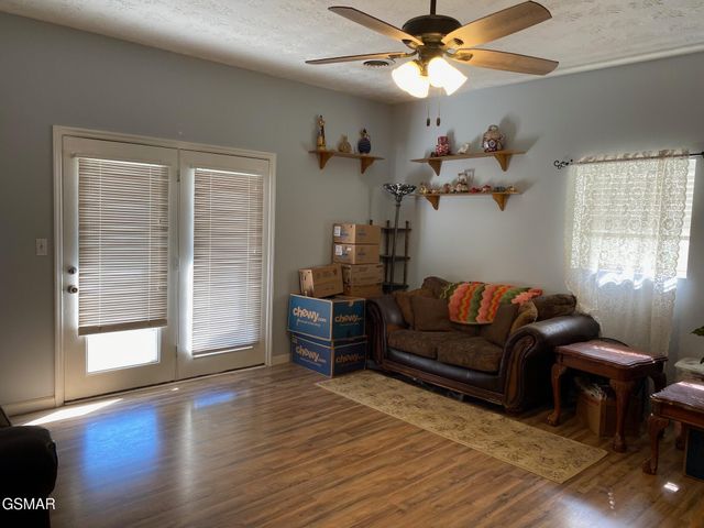 1011 Honeysuckle Drive, Newport, TN 37821