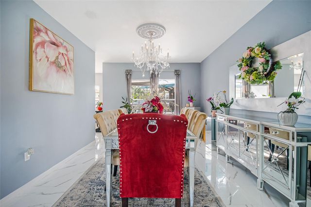 554 BRISTOL CIRCLE, Kissimmee, FL 34758