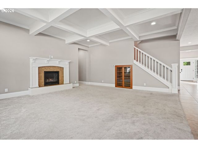 3735 NORWICH Ave, Eugene, OR 97408