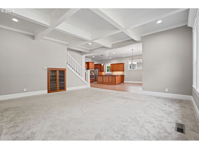 3735 NORWICH Ave, Eugene, OR 97408