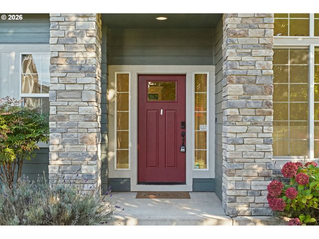 3735 NORWICH Ave, Eugene, OR 97408