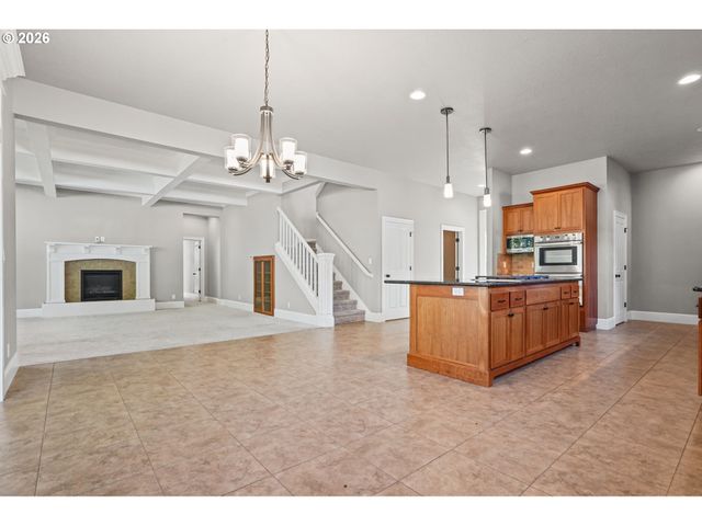 3735 NORWICH Ave, Eugene, OR 97408