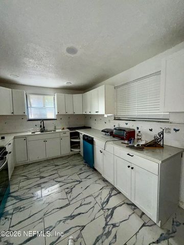 1929 W 10TH Street, Jacksonville, FL 32209