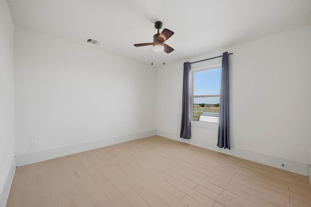 4009 FM 901, Whitesboro, TX 76273