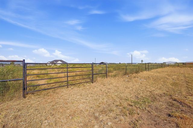 4009 FM 901, Whitesboro, TX 76273