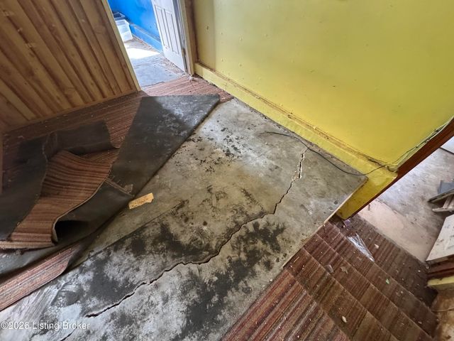 4231 Flintlock Dr, Louisville, KY 40216