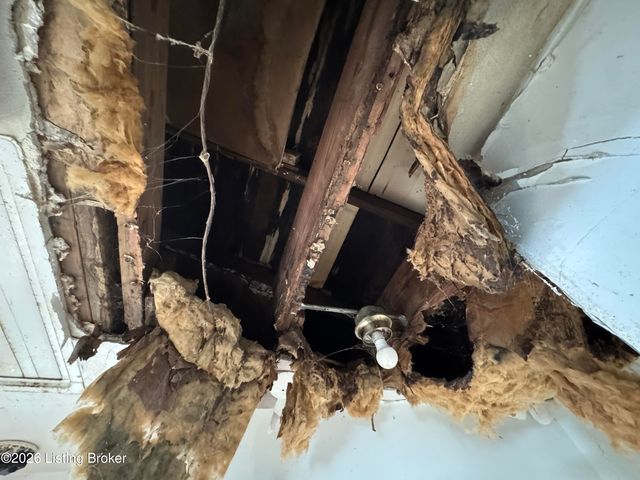 4231 Flintlock Dr, Louisville, KY 40216