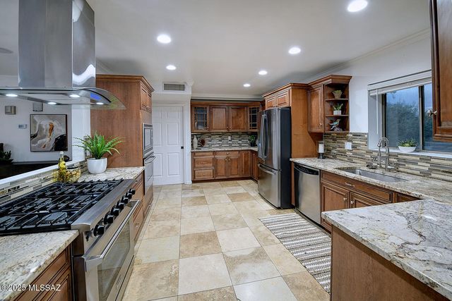 2714 W Magee Road, Tucson, AZ 85742
