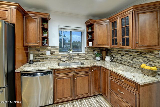 2714 W Magee Road, Tucson, AZ 85742