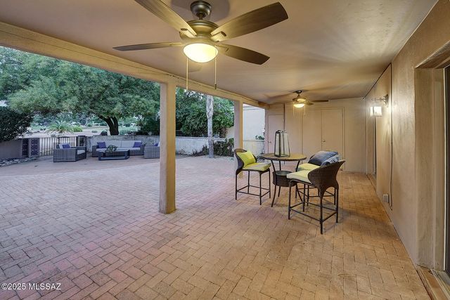 2714 W Magee Road, Tucson, AZ 85742