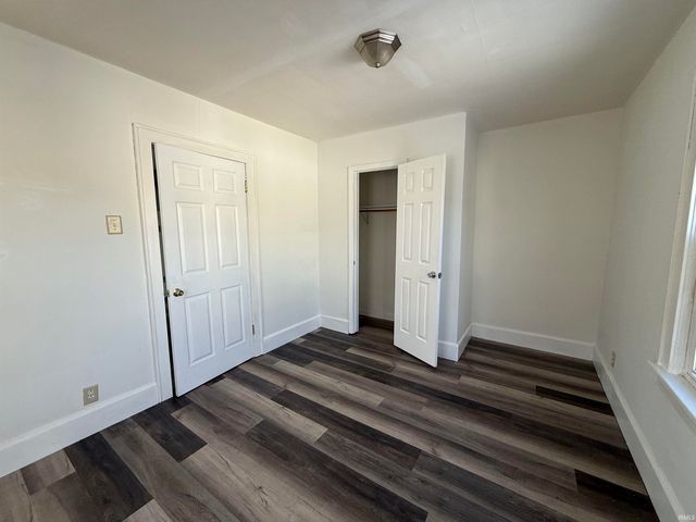 1812 W 11Th Street, Muncie, IN 47302