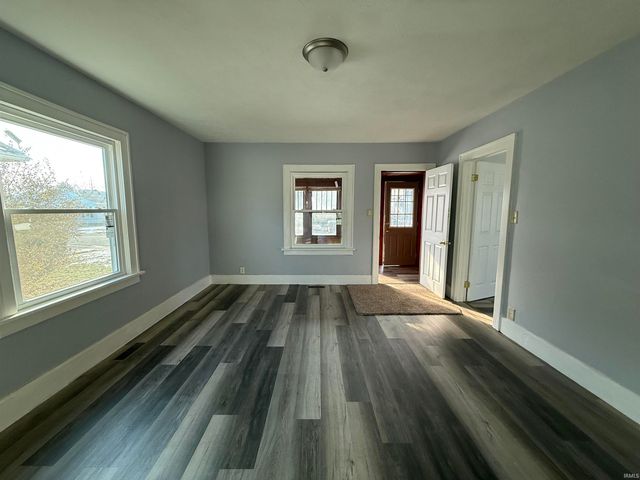 1812 W 11Th Street, Muncie, IN 47302