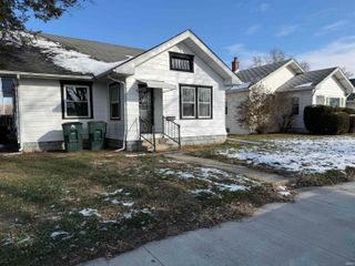 1812 W 11Th Street, Muncie, IN 47302