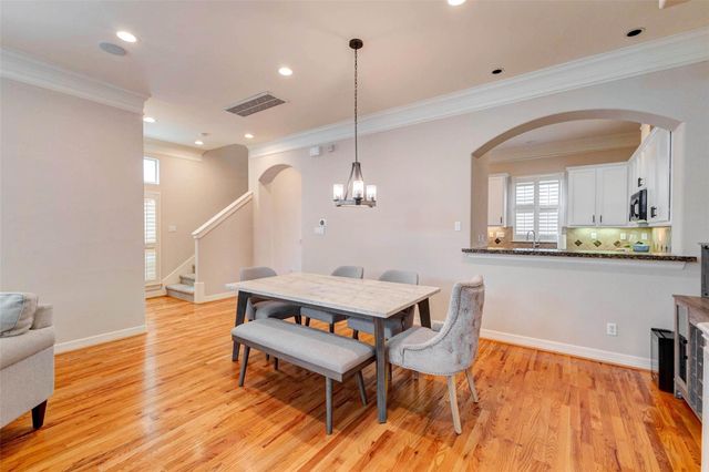 610 Leverkuhn Street, Houston, TX 77007