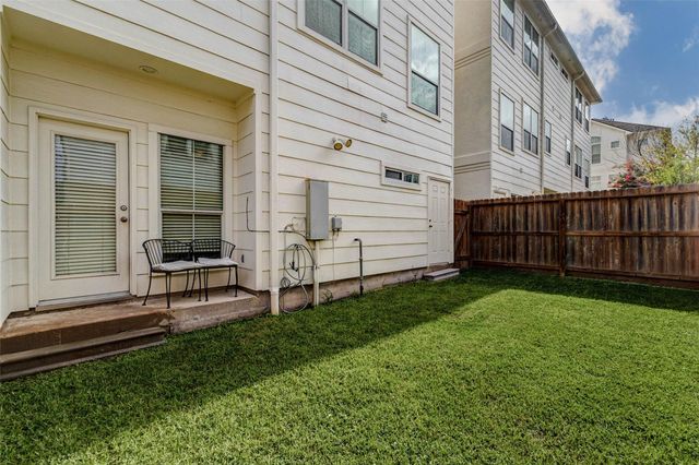 610 Leverkuhn Street, Houston, TX 77007