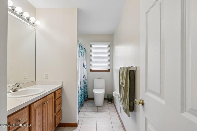 92 Birch Street, Beachwood, NJ 08722