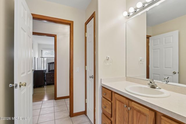 92 Birch Street, Beachwood, NJ 08722