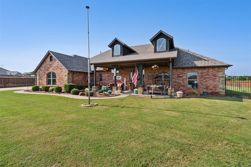 18302 Stagecoach Trail, Norman, OK 73072
