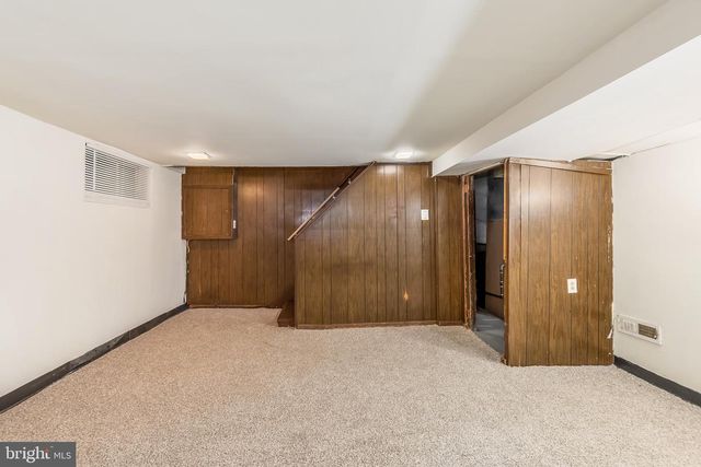 2010 T ST SE, Washington, DC 20020