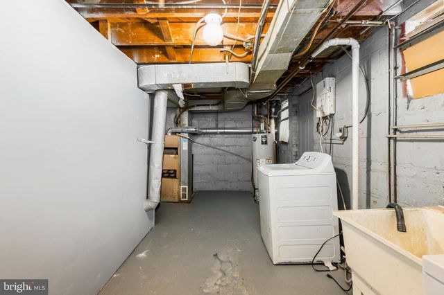 2010 T ST SE, Washington, DC 20020