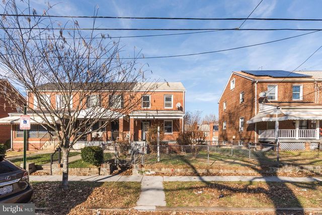 2010 T ST SE, Washington, DC 20020