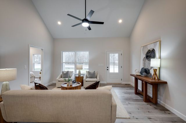 69 Truform Way, Dickson, TN 37055