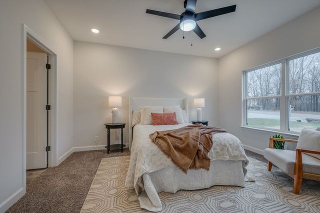 69 Truform Way, Dickson, TN 37055