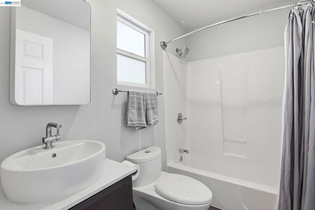 4115 Freeda Ct, Livermore, CA 94550