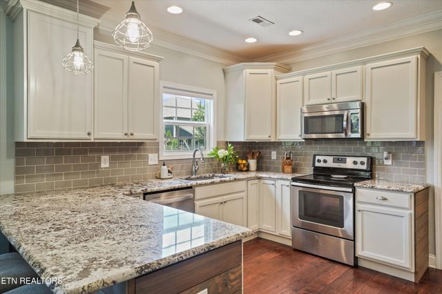 12311 Blacksburg Lane, Knoxville, TN 37922