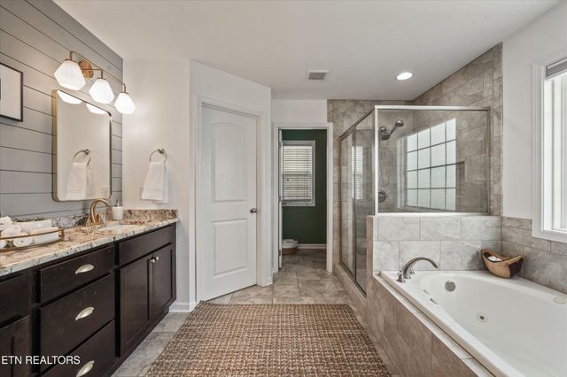 12311 Blacksburg Lane, Knoxville, TN 37922