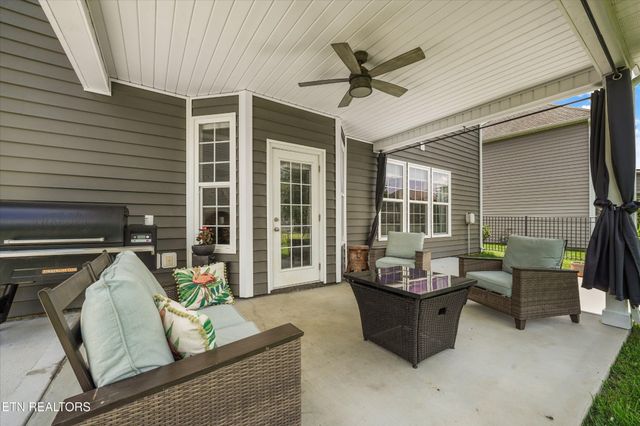 12311 Blacksburg Lane, Knoxville, TN 37922