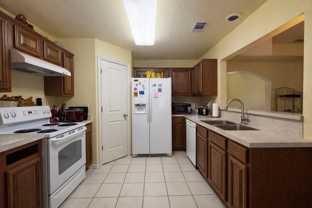 2704 Dakota Circle, Seagoville, TX 75159